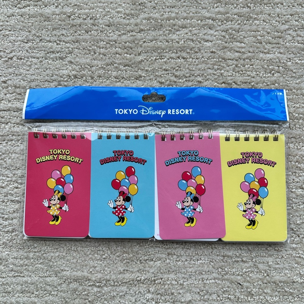 Tokyo Disney Resort Minnie Mouse Notepad Set